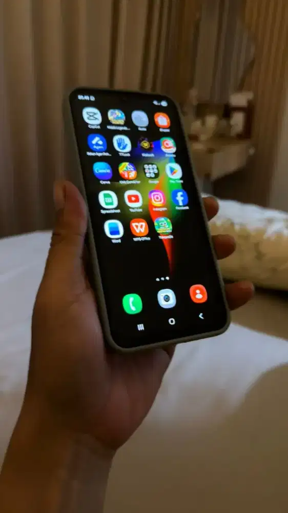 Samsung A15. 4G. 8/128. Batang halal