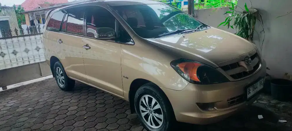 Kijang Inova tipe G 2004 diesel M/T