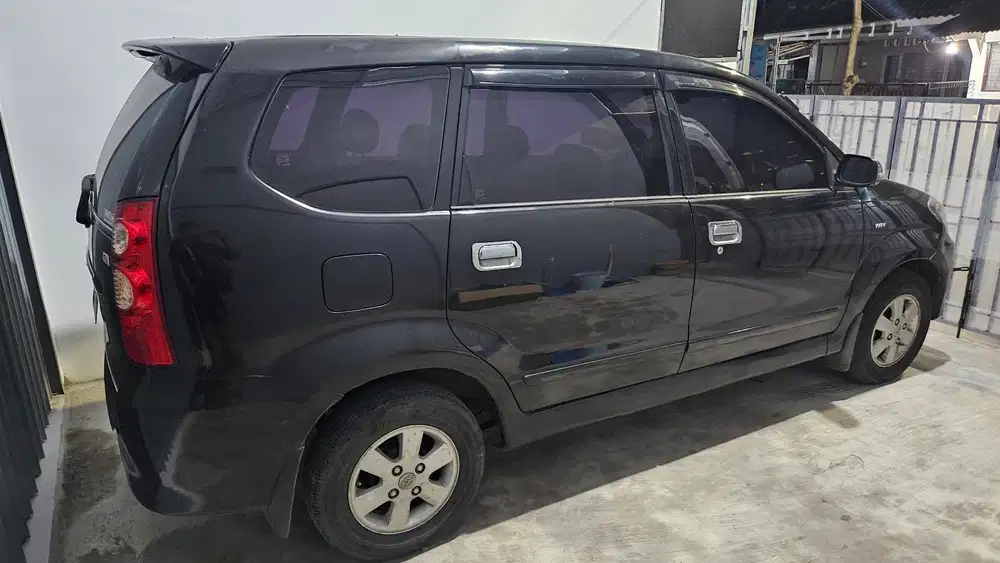 Toyota Avanza 2011 Bensin