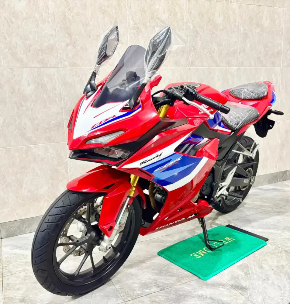 Honda New CBR Facelift 150 cc Tahun 2025 Full Original