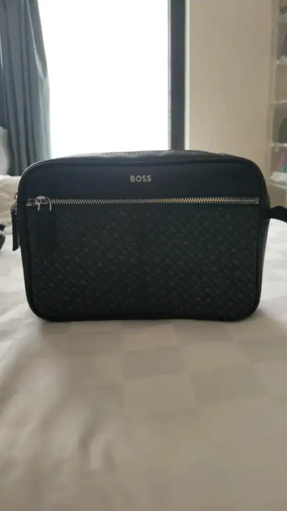 Hugo boss Clutch