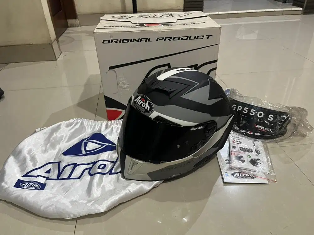 Helm Airoh gp550s
