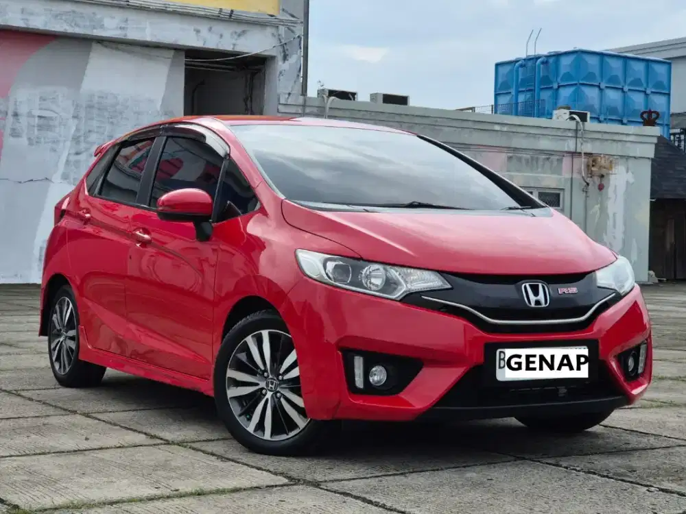 Joss Honda Jazz RS Hatchback AT 2015 Terawat Bisa DP Minim