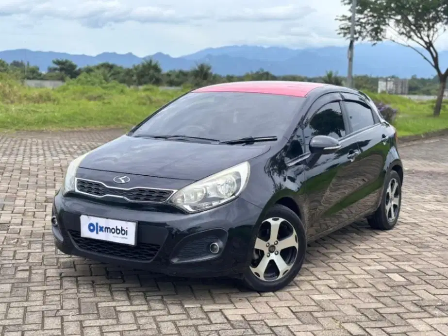 Kia Rio 1.4 SE Bensin OTOMATIS 2013 NIE