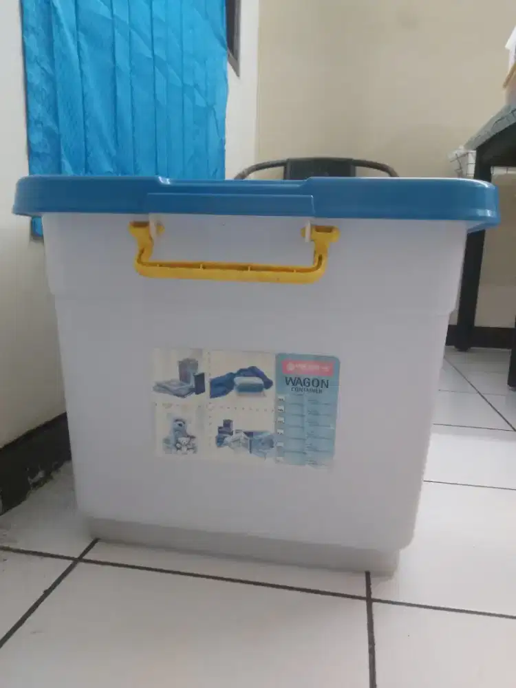 Jual murah container lionstar 82 liter spt foto,harga 100 ribu nego