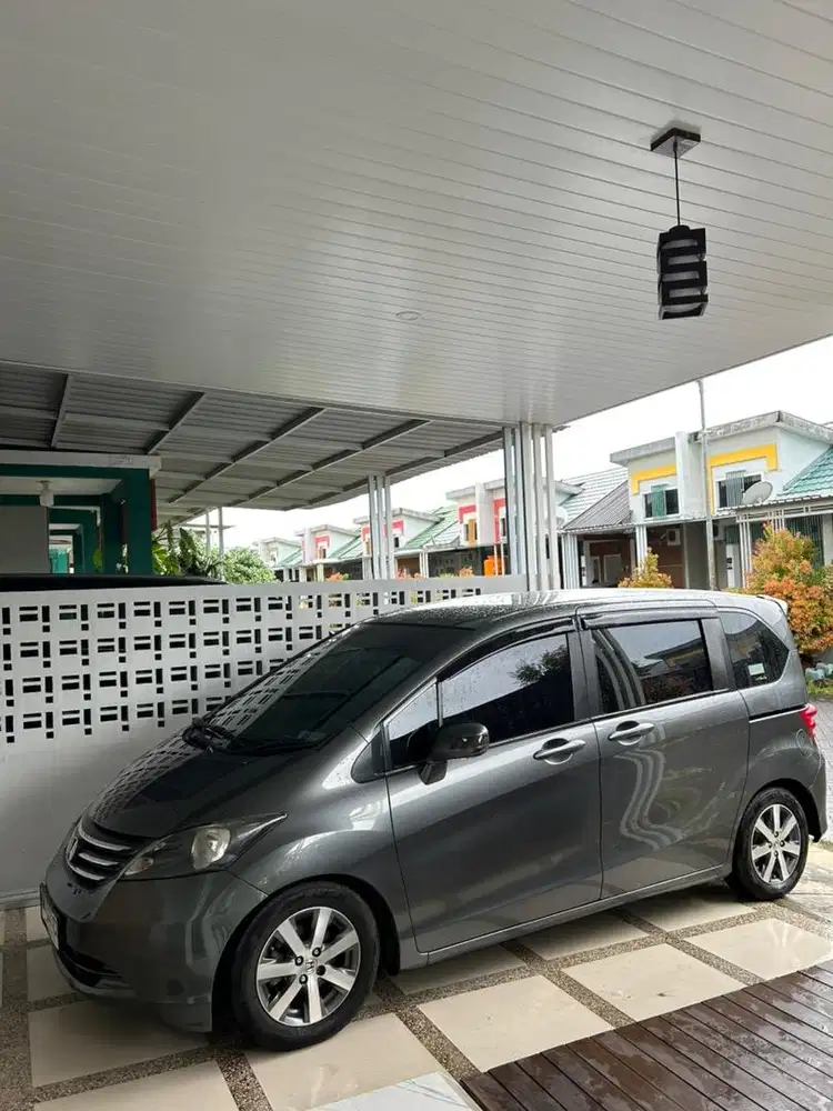 Honda Freed psd 2012