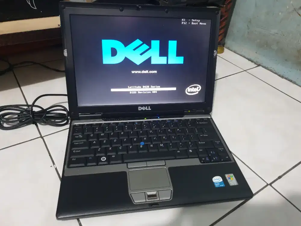 Laptop Dell Latitude D420 Full Program siap pakai masih mulus