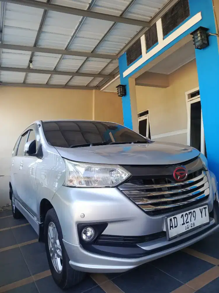 Rental mobil Xenia Avanza