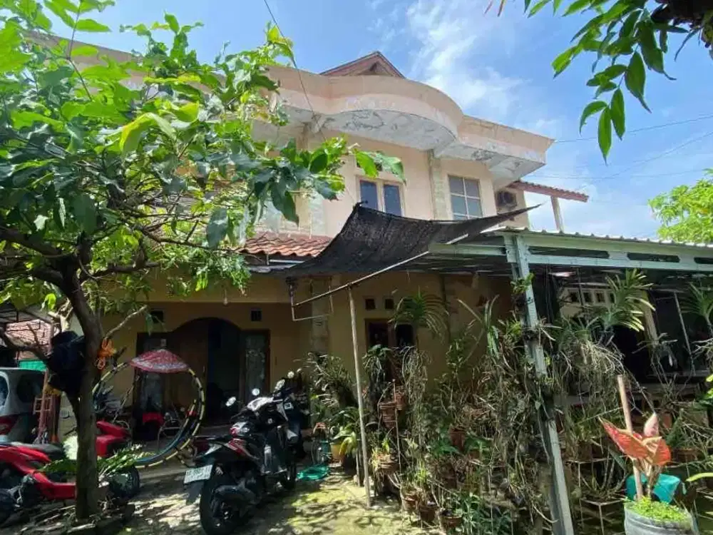 Rumah Dua Lantai Tanah Luas di Pelem Banguntapan Bantul Yogyakarya