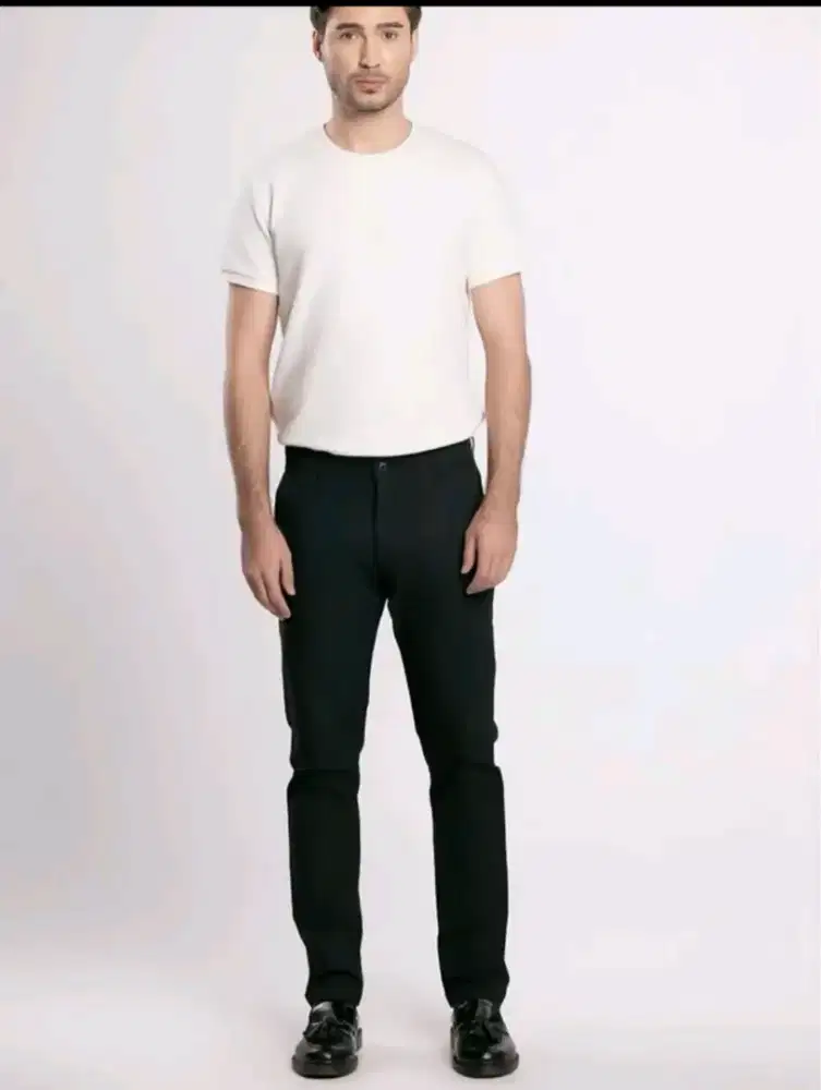 MOC Celana - Black (Barnie Collection)