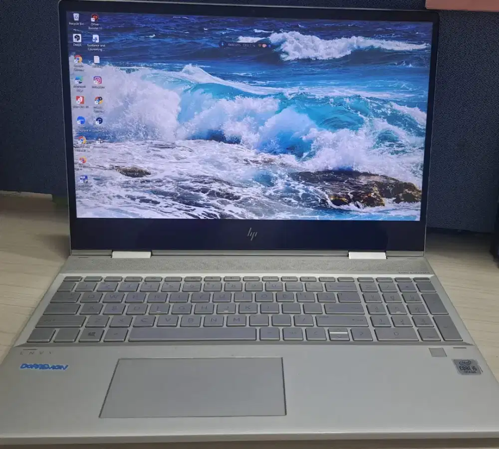 Dijual BU laptop HP ENVY X360 touchscreen murah. Nego sampe deal