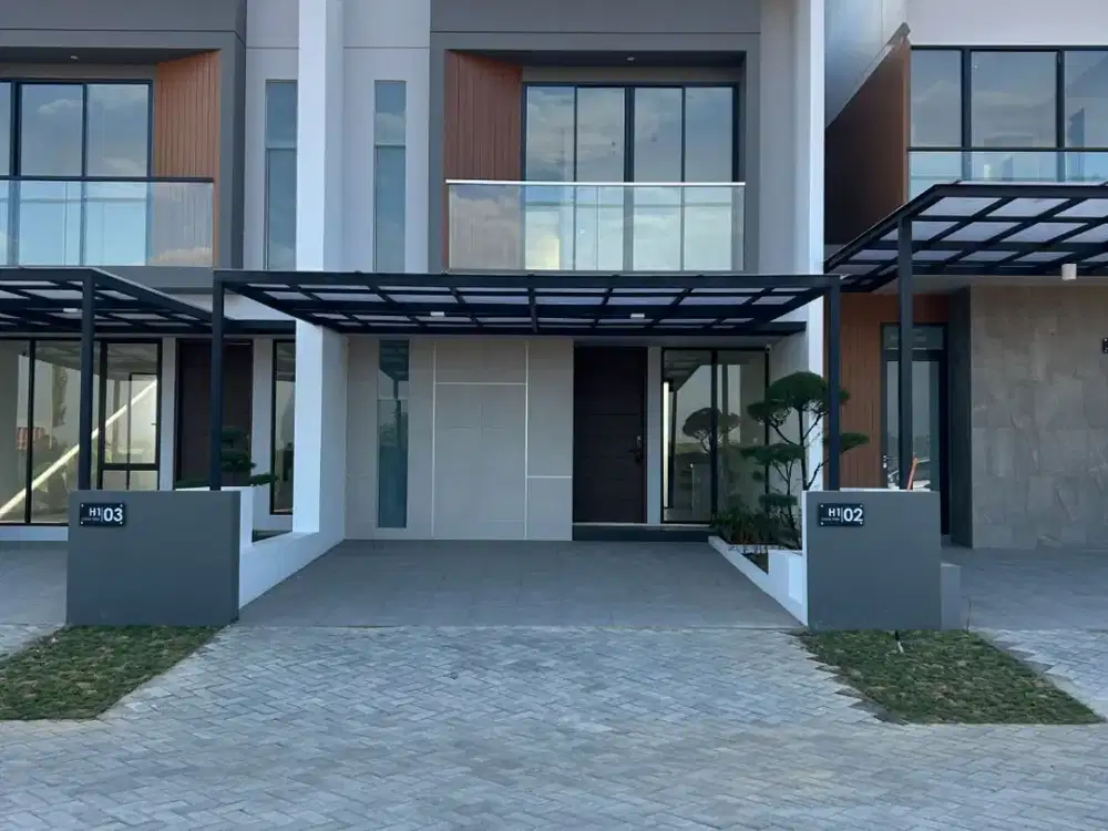 Rumah 2 lantai, 4 kamar tidur, dekat kampus unhas