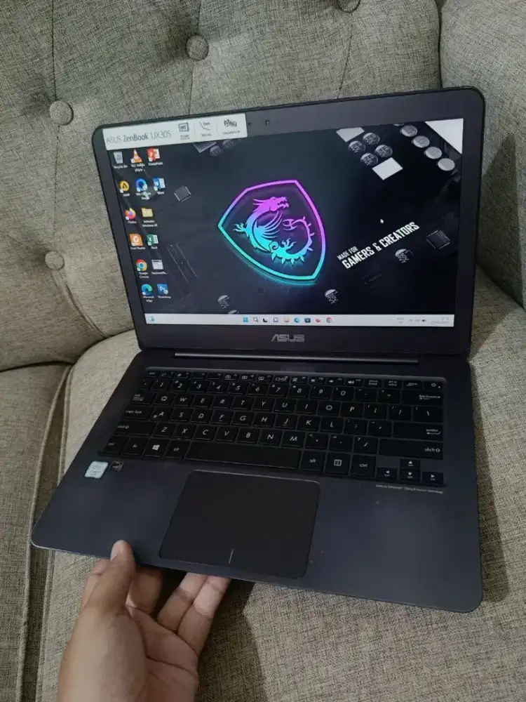 Laptop Asus Zenbook Core i7 RAM 8GB SSD 512GB