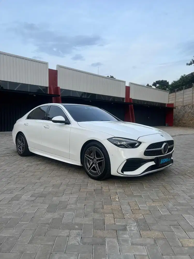 Mercedes Benz C300 2024