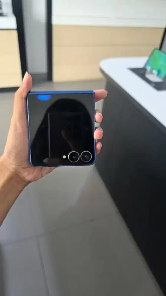 SAMSUNG ZFLIP 7 FREE ADAPTER 25W