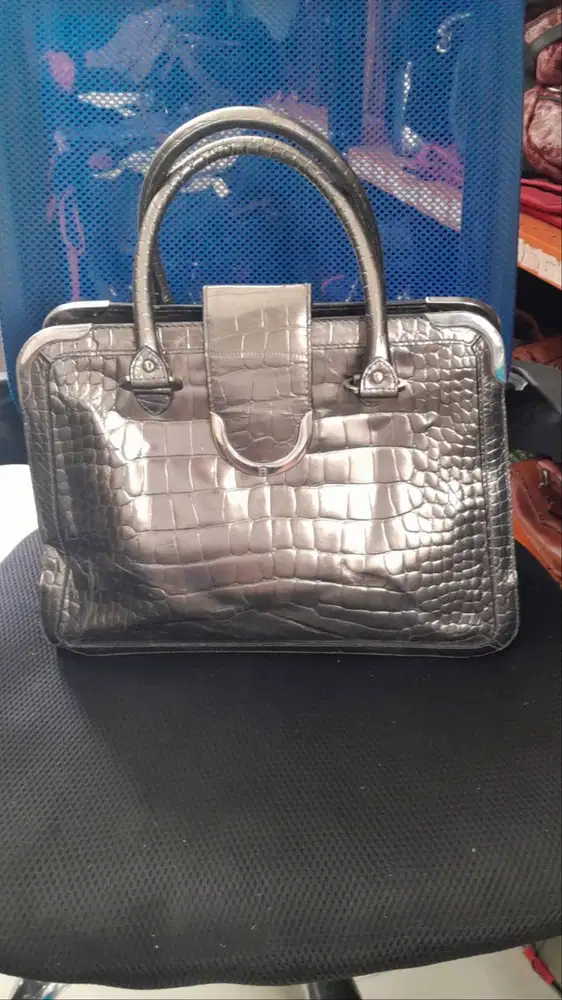 Segera dibutuhkan segera wanita HOSTLIVE