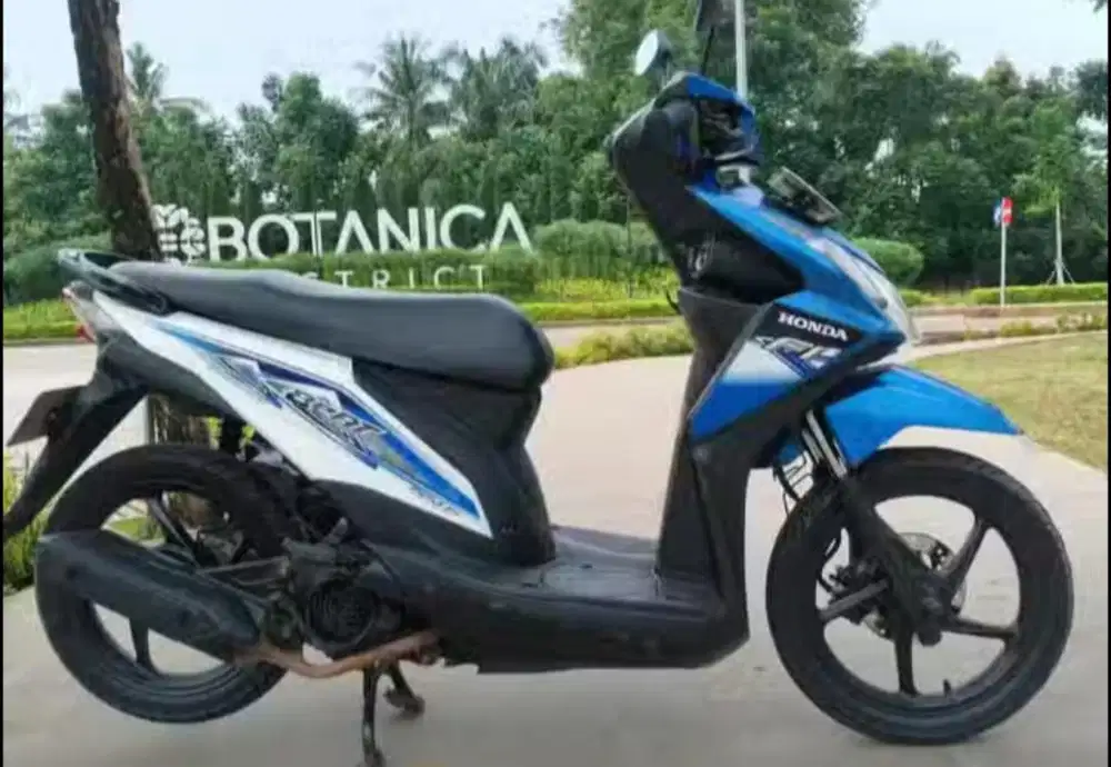 Honda beat FI esp 2015 stater halus mulus terawat