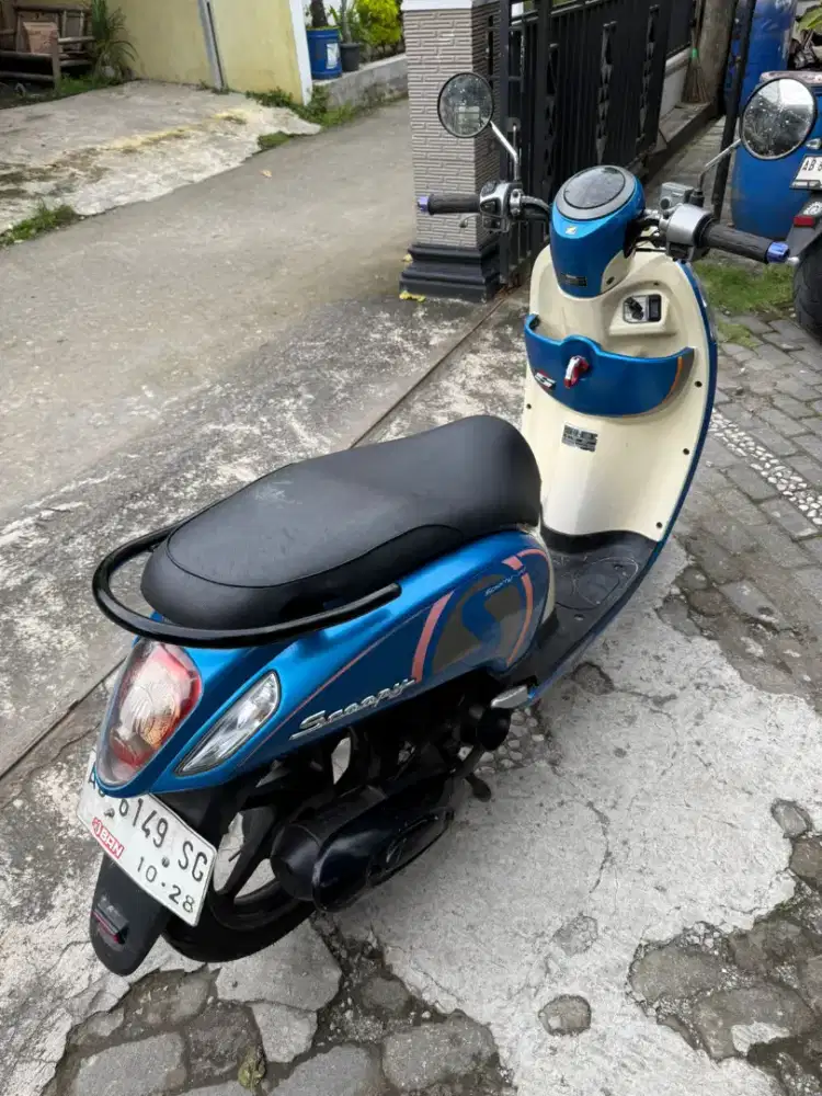 Scoopy injeksi THN 2013 plat AB Bantul
