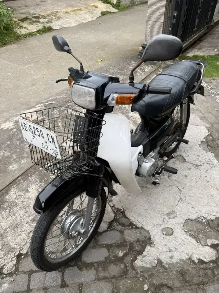 Astrea prima THN 1991 plat AB sleman