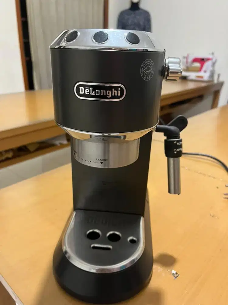 Delonghi Dedica