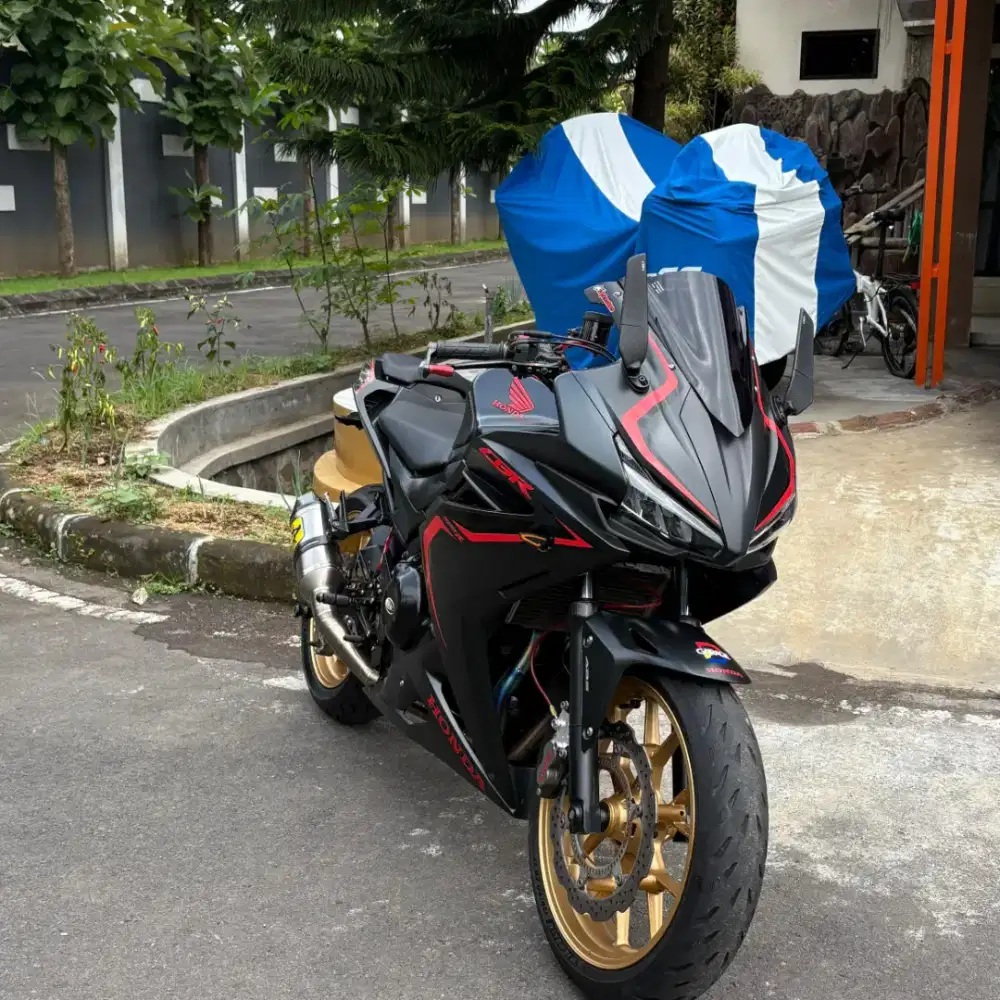 Honda CBR 500R 2017 (Full Spec & Well Maintained)