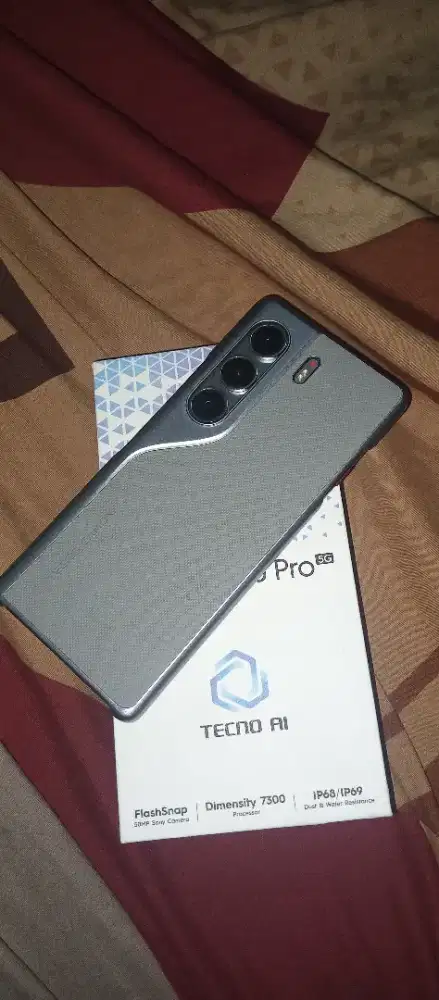 Tecno camon 40 pro 5g