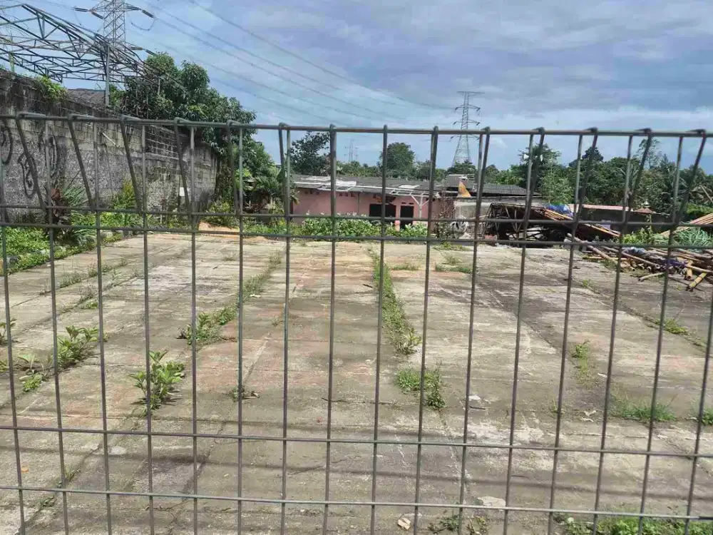 Lahan multi fungsi di jalur Nasional Parung