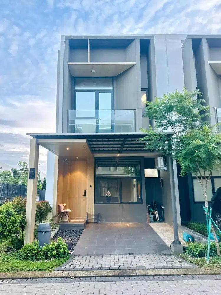 Disewakan rumah full furnished, dekat mall di bsd city. Apik terawat .