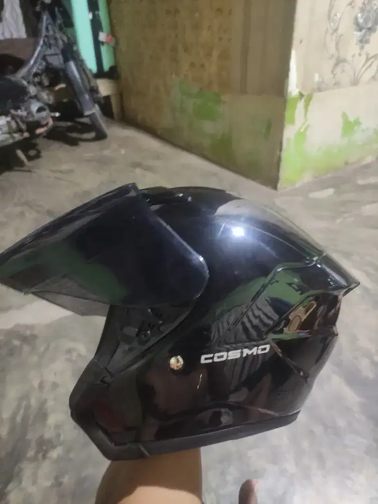helm mla cosmo size L