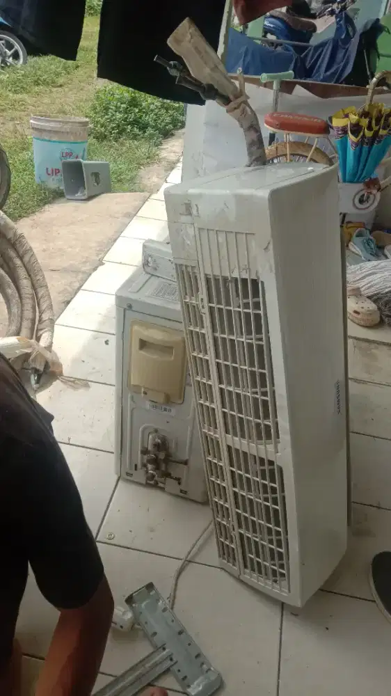 Cuci AC& bongkar pasang