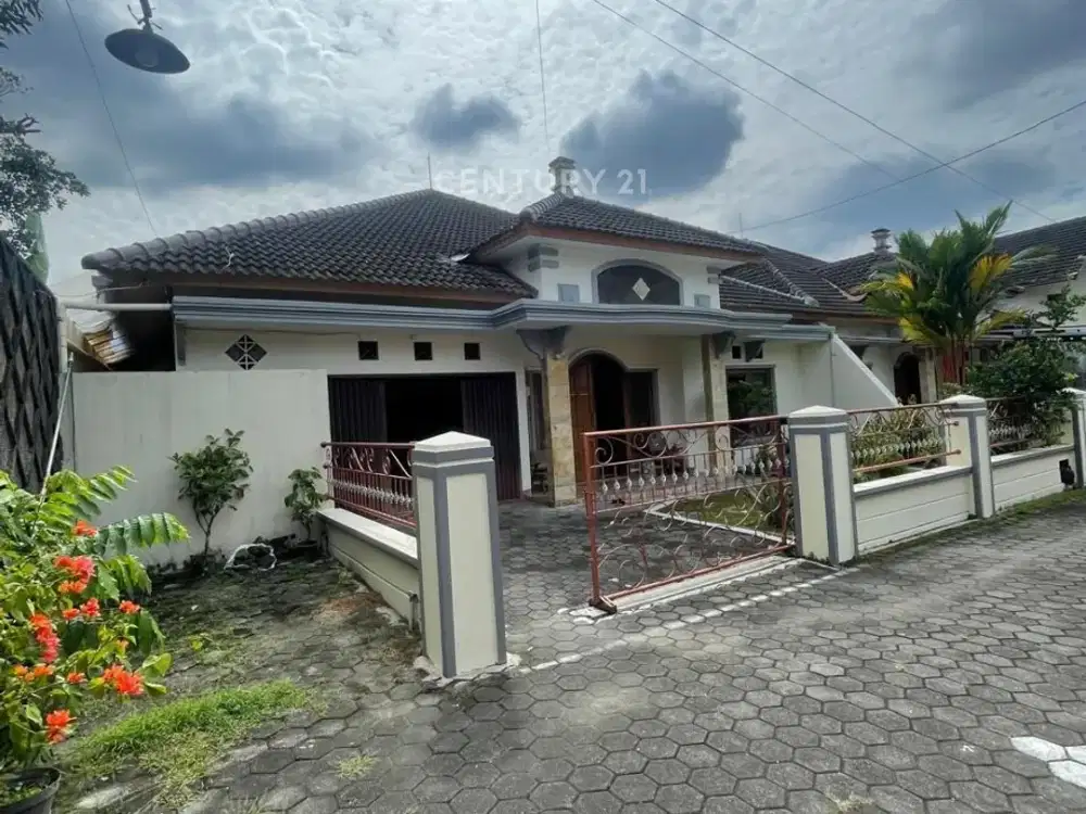 Rumah 4KT Dalam Perumahan Dekat RS Condongcatur