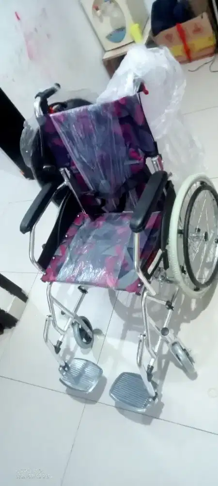 Kursi Roda Baru Mulus