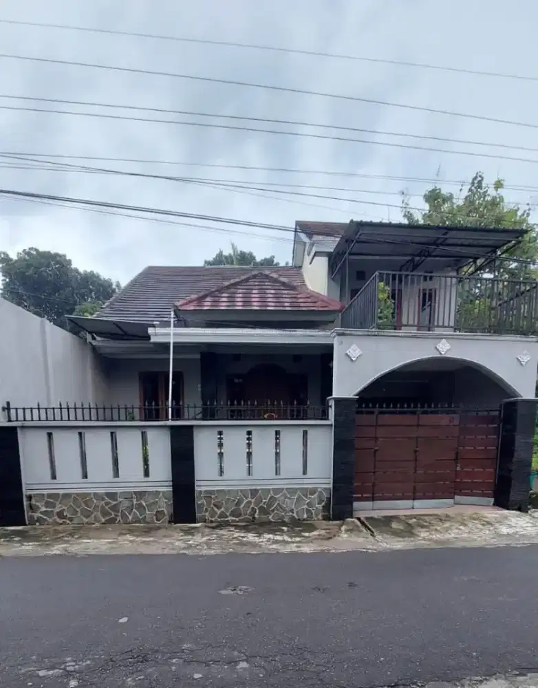 Jual Rumah di Pandanaran Dekat Kampus UII