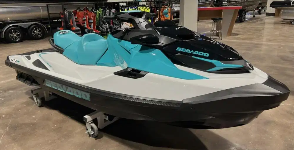 Dijual GTX 130 pro rent (tosca/pink) jakarta