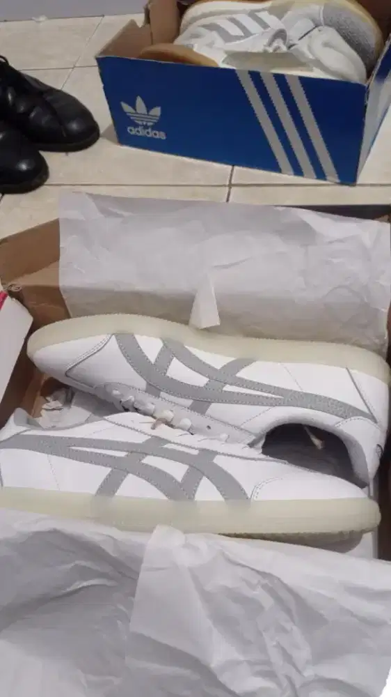 Onitsuka Tiger white gray brand new banget