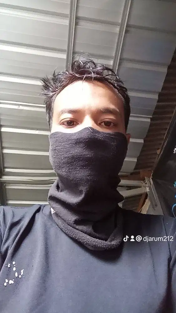 Bergerak dalam jasa marketing/iklan