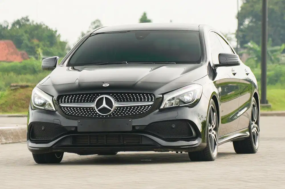 Black Panther! Mercedes Benz CLA200 AMG 2018 Pano gla200 320i c200
