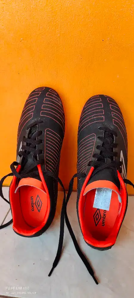 Sepatu futsal umbro