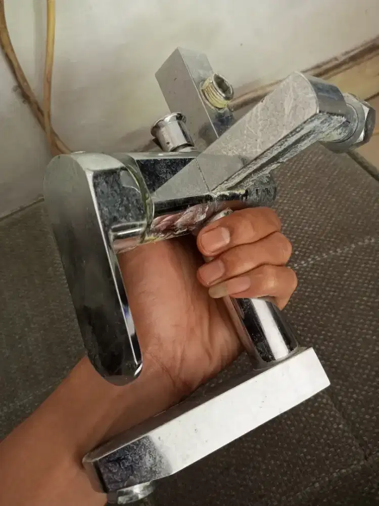 keran air panas/dingin