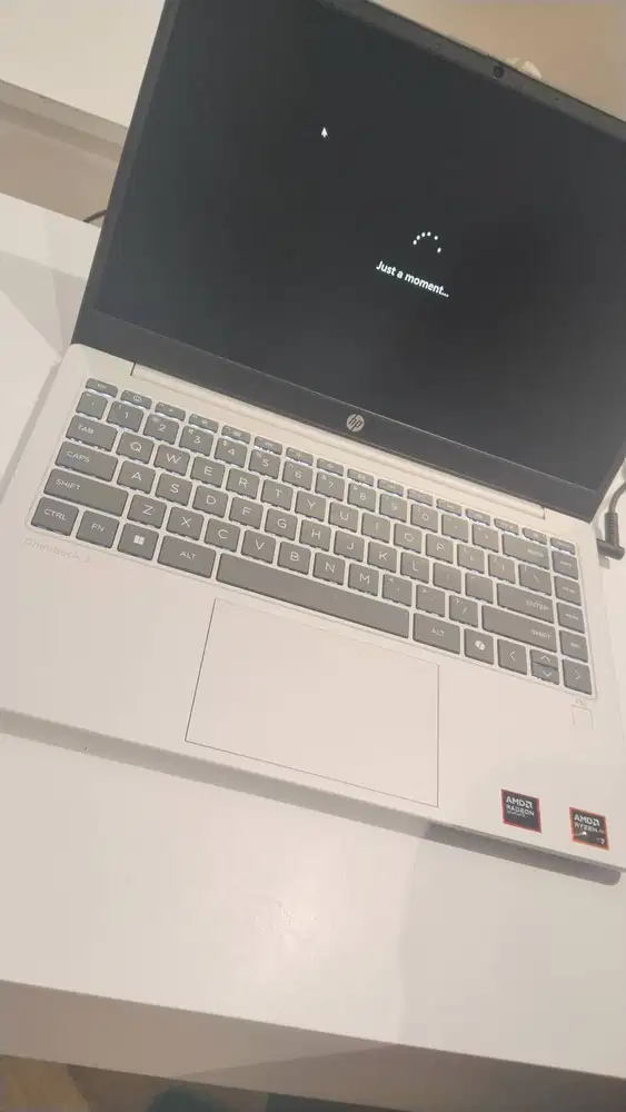 Laptop Hp Omnibook 3 Ryzen Ai 7