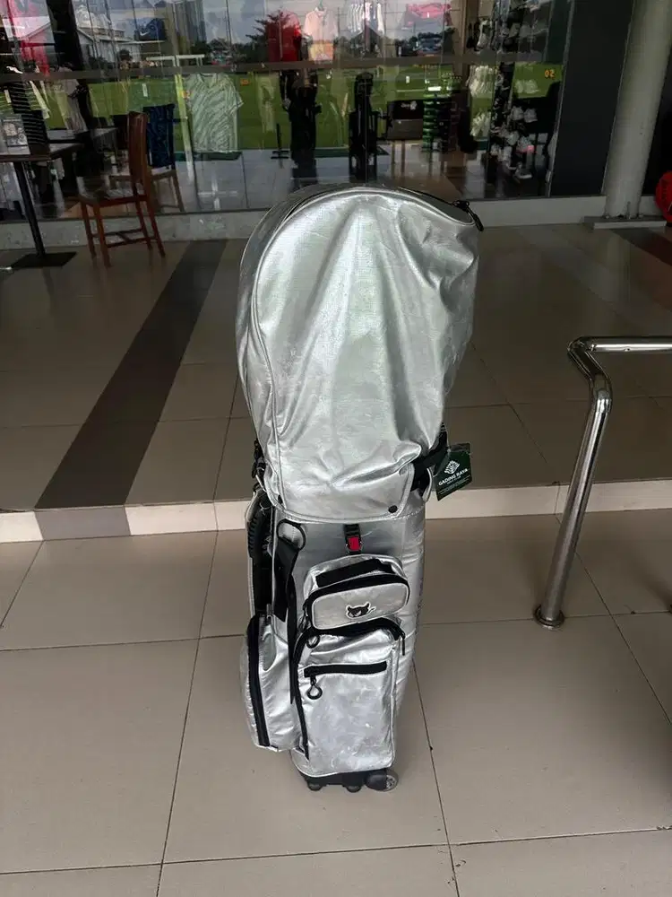 Waac golf bag win at all cost