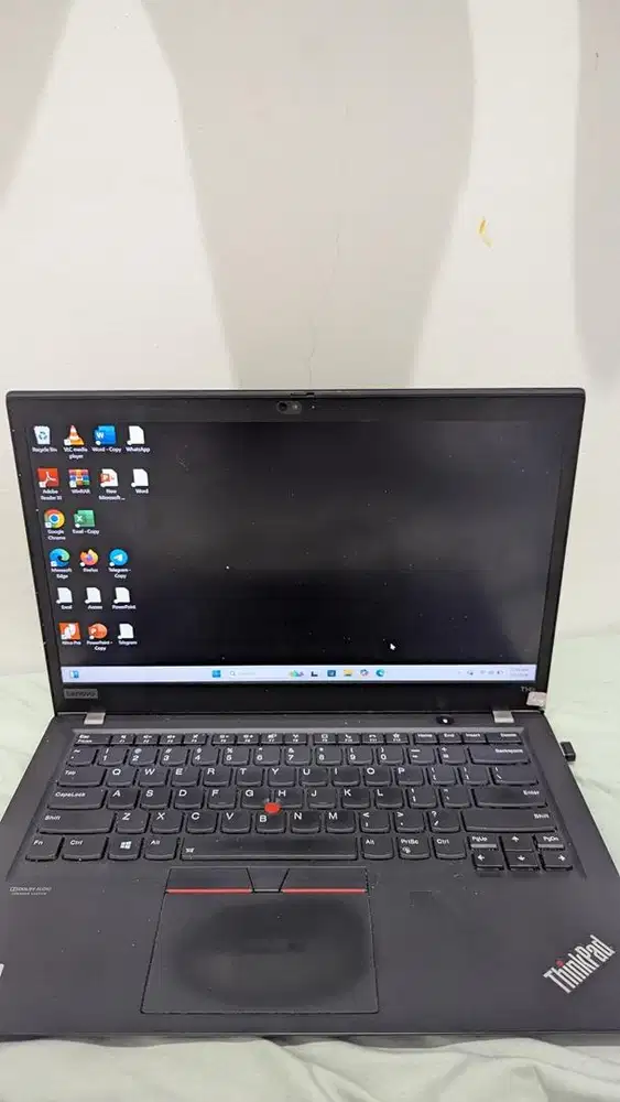 Lenovo Thinkpad T14s 32GB SSD 256GB Gen 1 Intel core i7 Windows 11