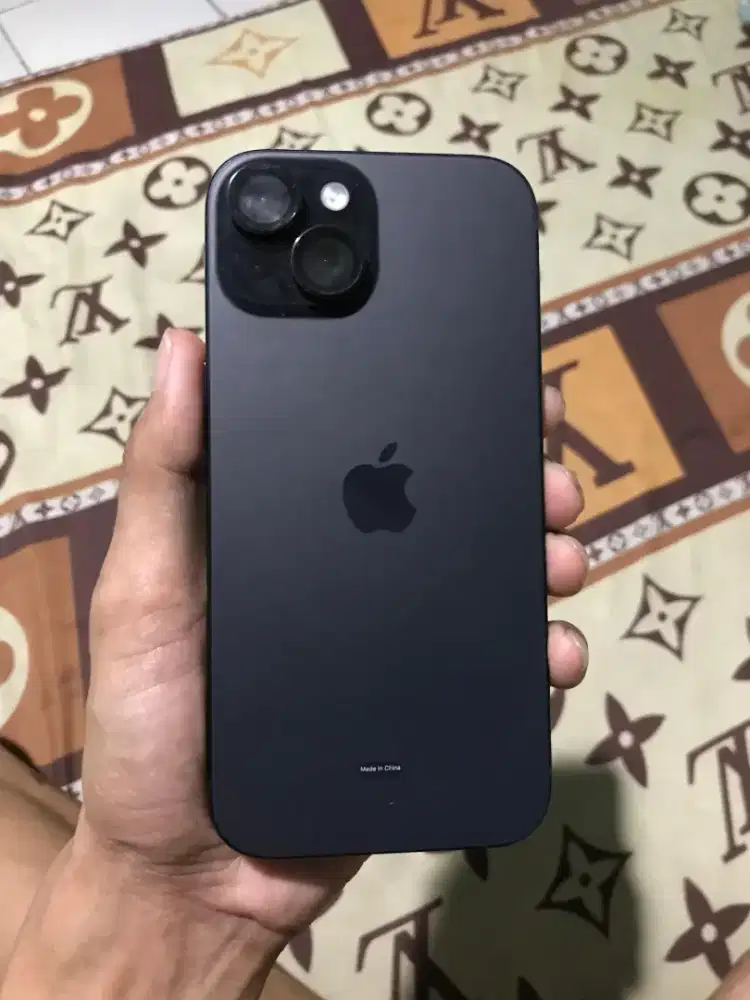 Iphone  15 bacic 256