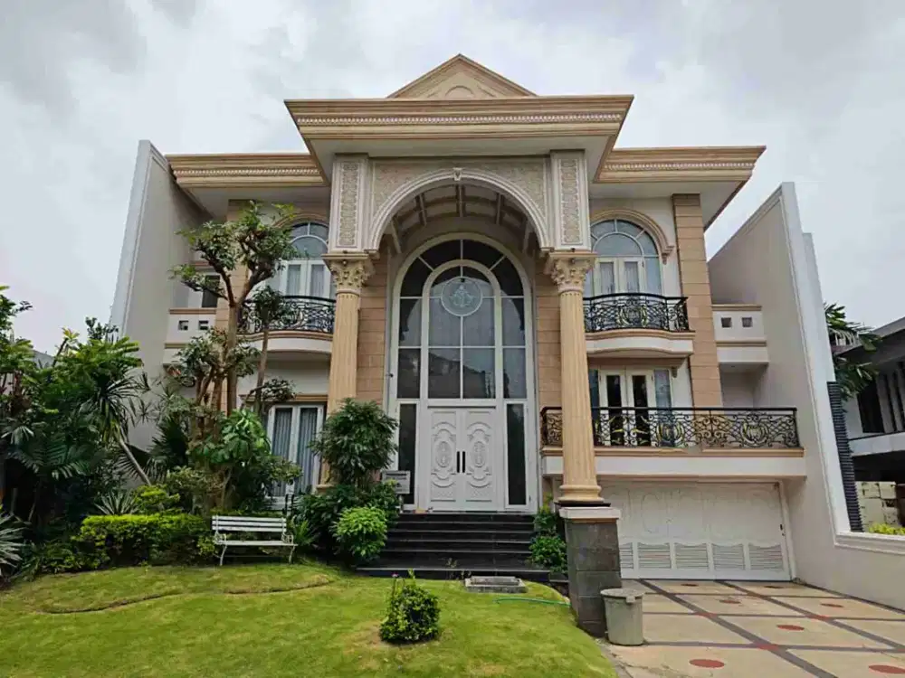 Rumah Mewah Villa Bukit Regency Pakuwon Indah dekat pakuwon mall graha family