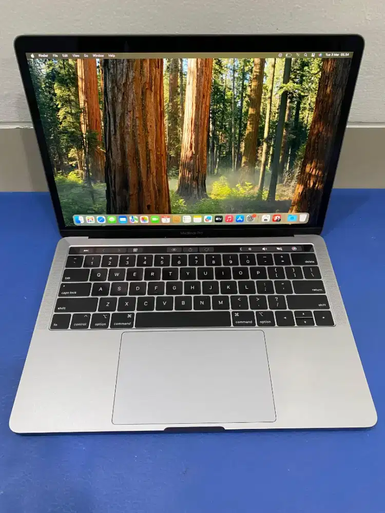 MacBook Pro 2019 - i7 -16/512 GB