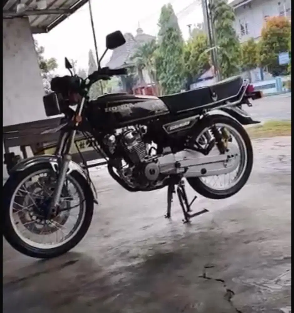 Honda GL 100 asli tahun 86