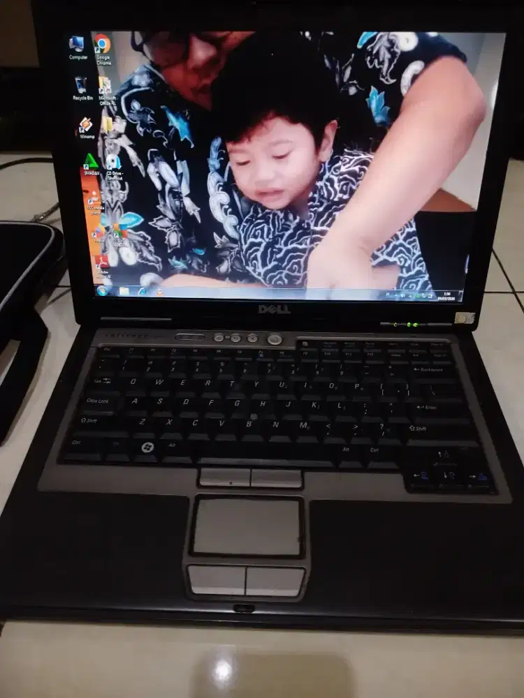 Laptop dell latitude D630 Msh Normal Digunakan & Dpt Sarungnya