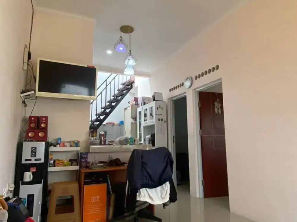 KOMPLEK KINARASTI, PADASUKA. RUMAH BAGUS SIAP HUNI DI KOTA BANDUNG