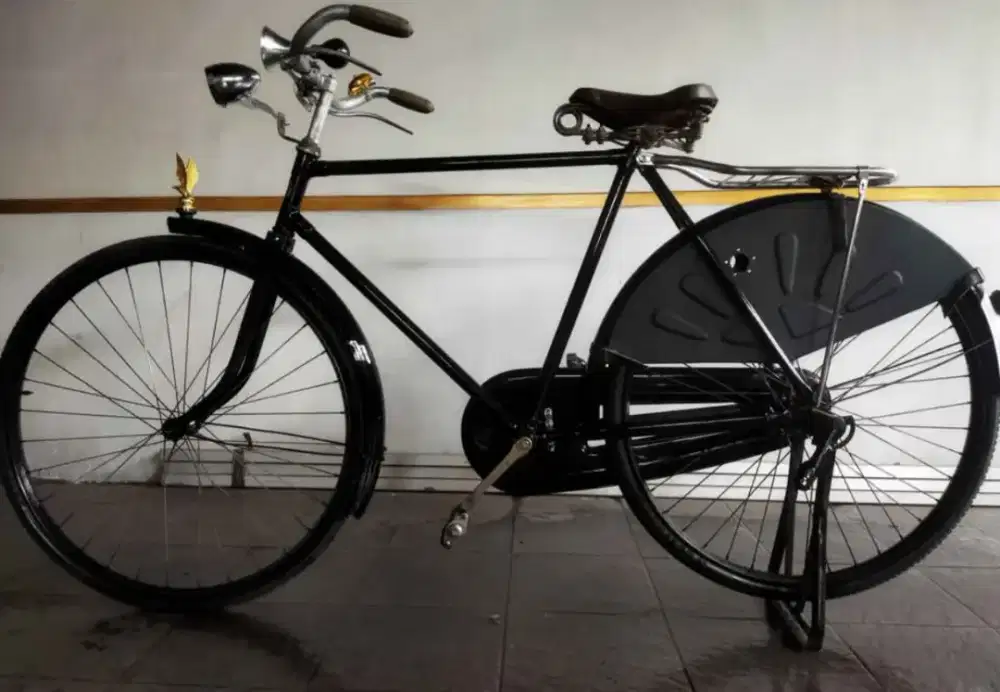 Sepeda Onthel onta kumbang HERCULES inggris 1955