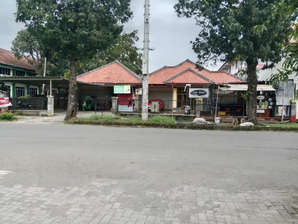Tanah dan Bangunan Samping Untag Cirebon